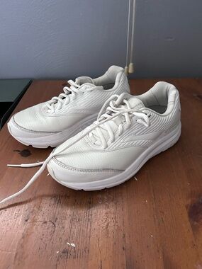 Brooks White Leather Sneakers